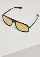 Solbriller med gult glas og kæde glas